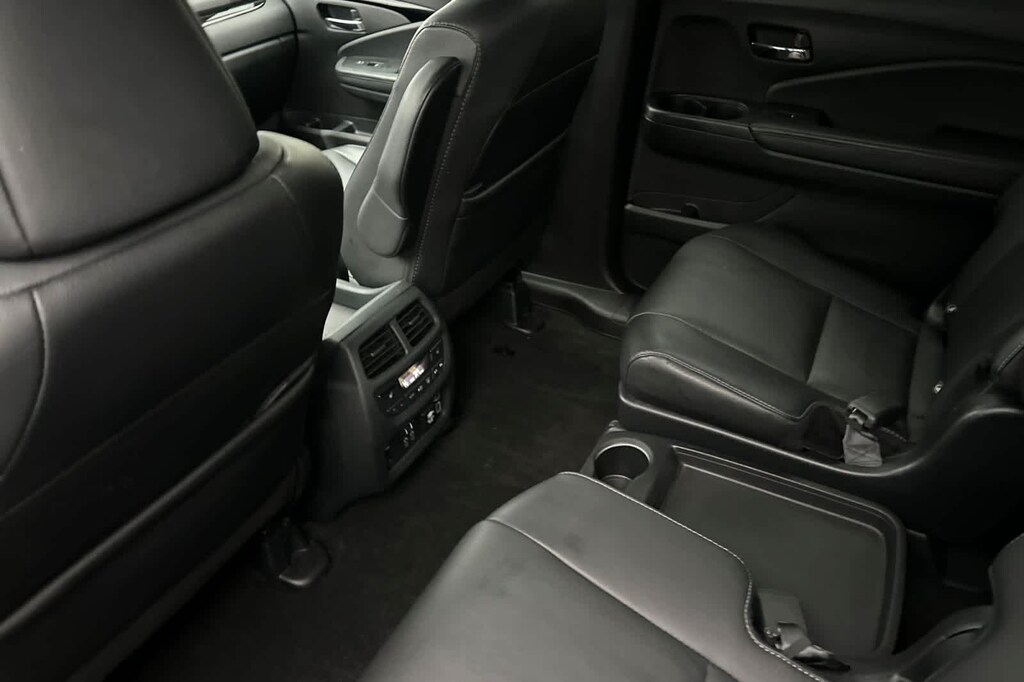 Certified 2022 Honda Pilot Touring 7-Passenger SUV