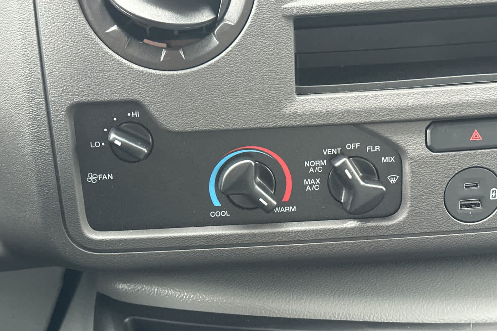 Thumbnail: 2026 Ford Econoline - 17