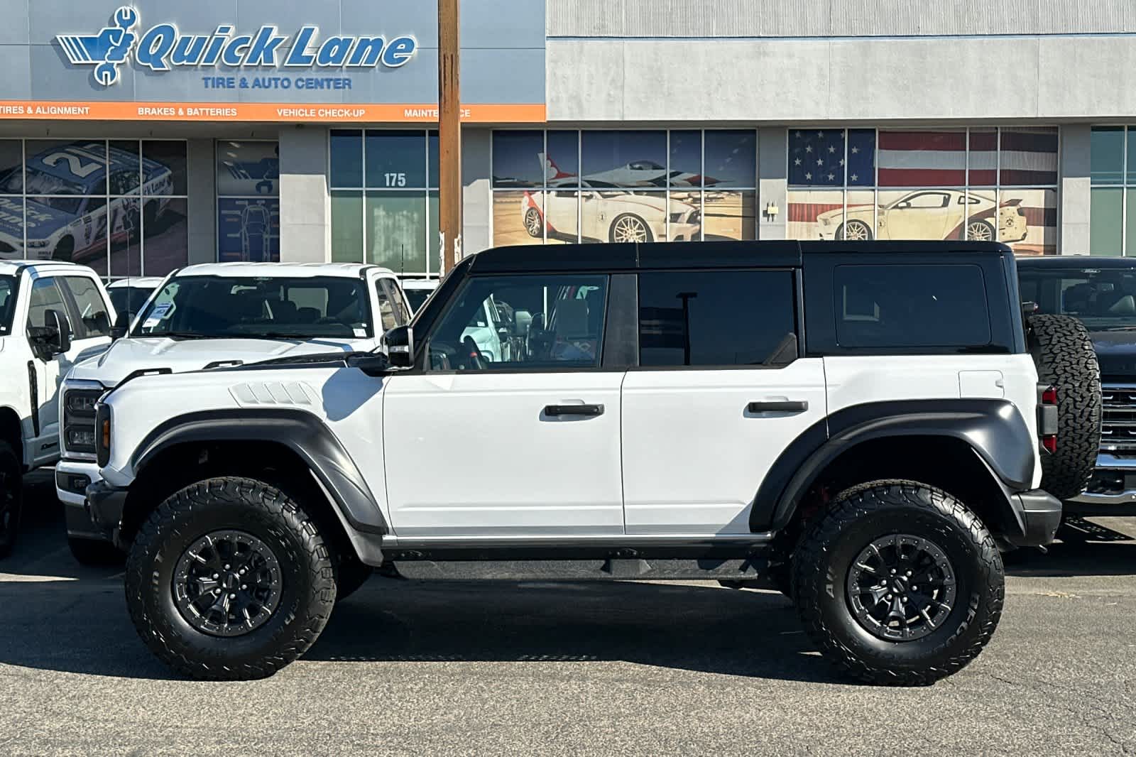 Thumbnail: 2025 Ford Bronco - 5