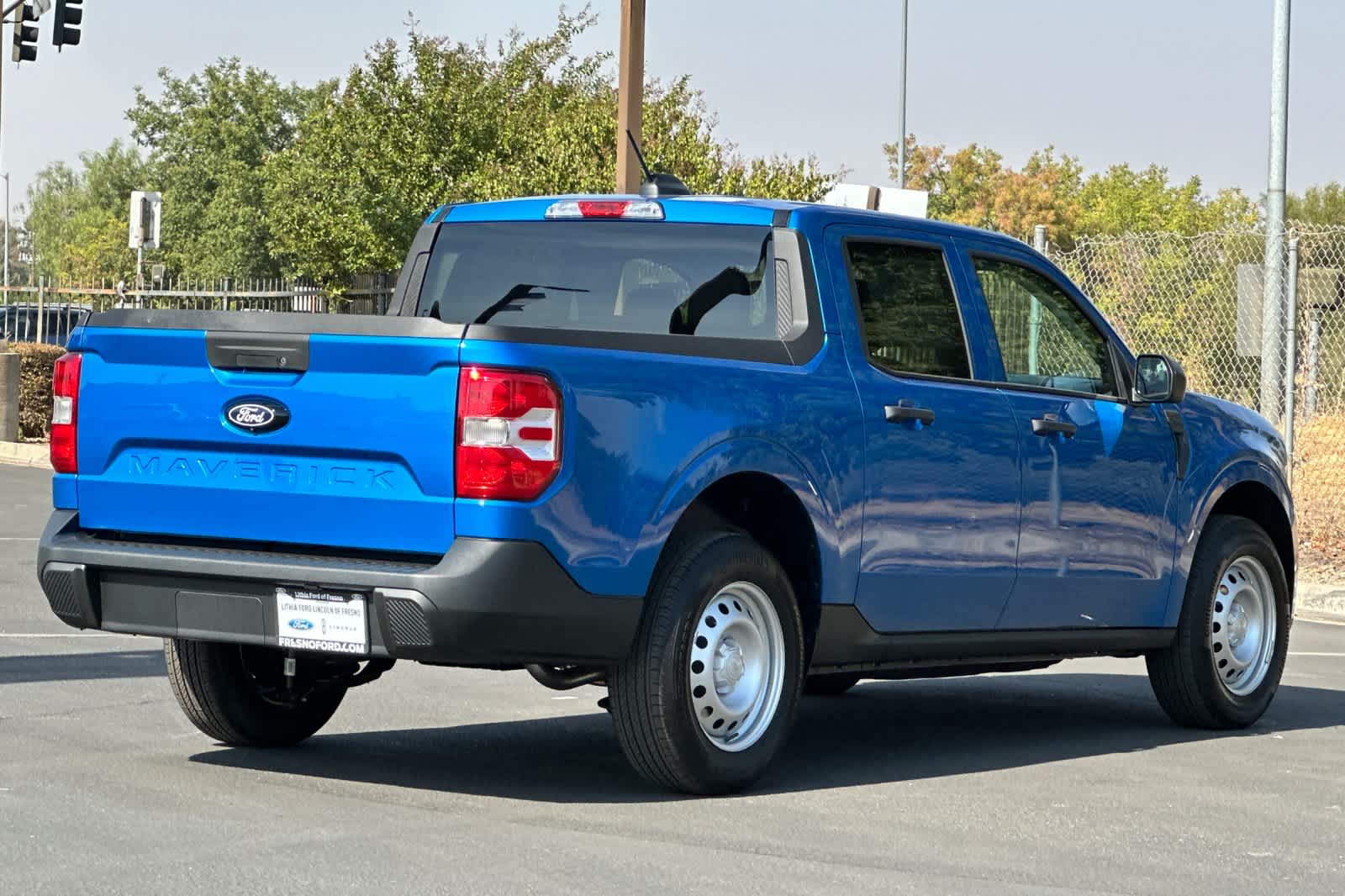 2025 Ford Maverick XL photo 2