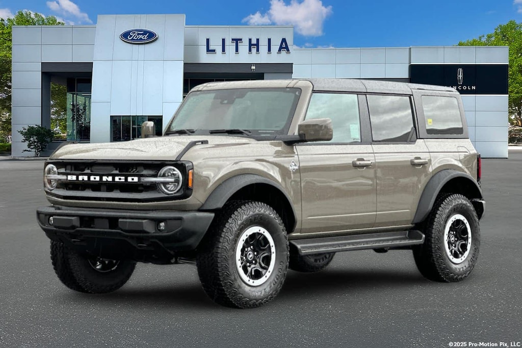 New 2025 Ford Bronco Outer Banks SUV