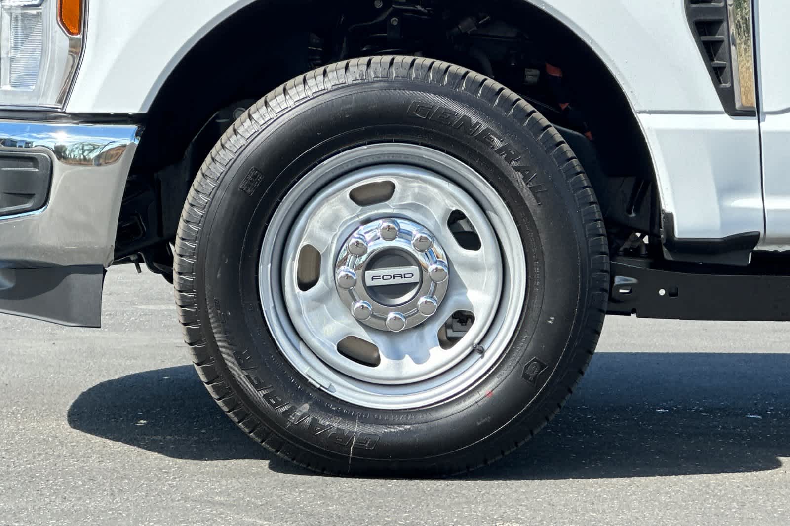 Thumbnail: 2026 Ford Econoline - 25