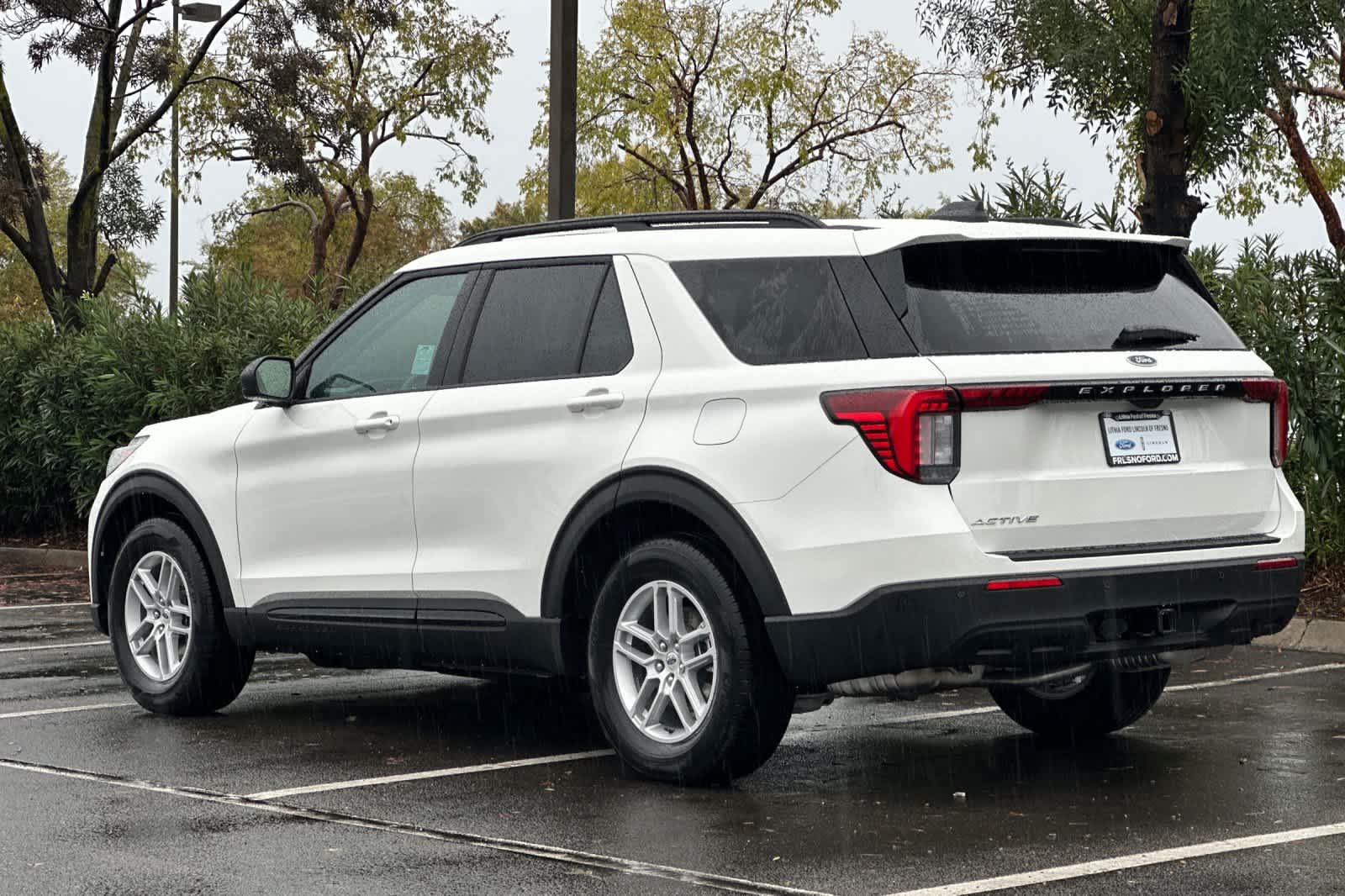 Thumbnail: 2026 Ford Explorer - 6