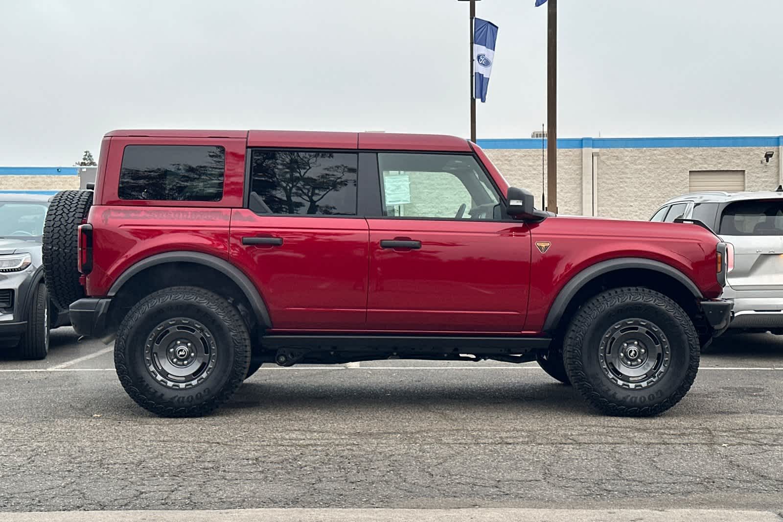 Thumbnail: 2025 Ford Bronco - 8