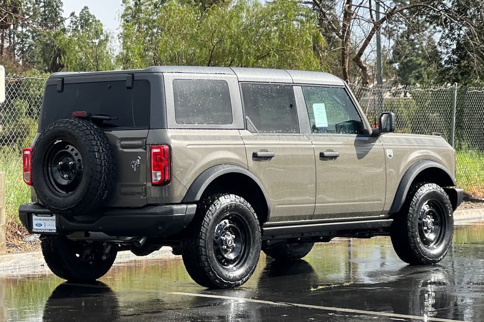 Thumbnail: 2026 Ford Bronco - 2