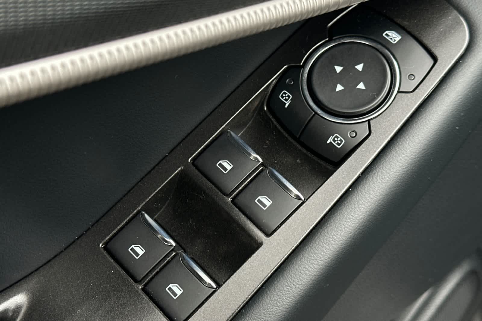 Thumbnail: 2026 Ford Explorer - 14