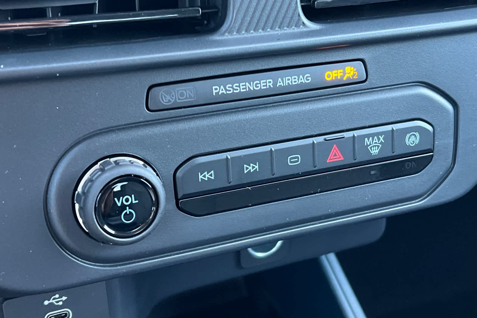 Thumbnail: 2026 Ford Maverick - 20