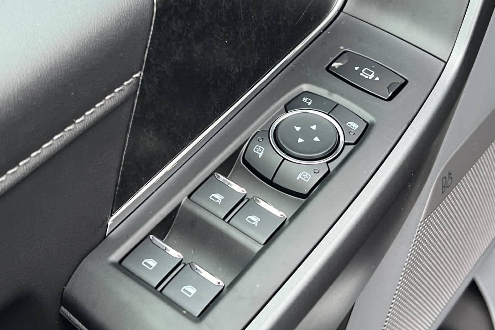 Thumbnail: 2026 Ford Econoline - 14