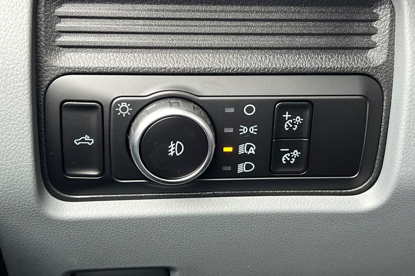 Thumbnail: 2025 Ford Econoline - 24