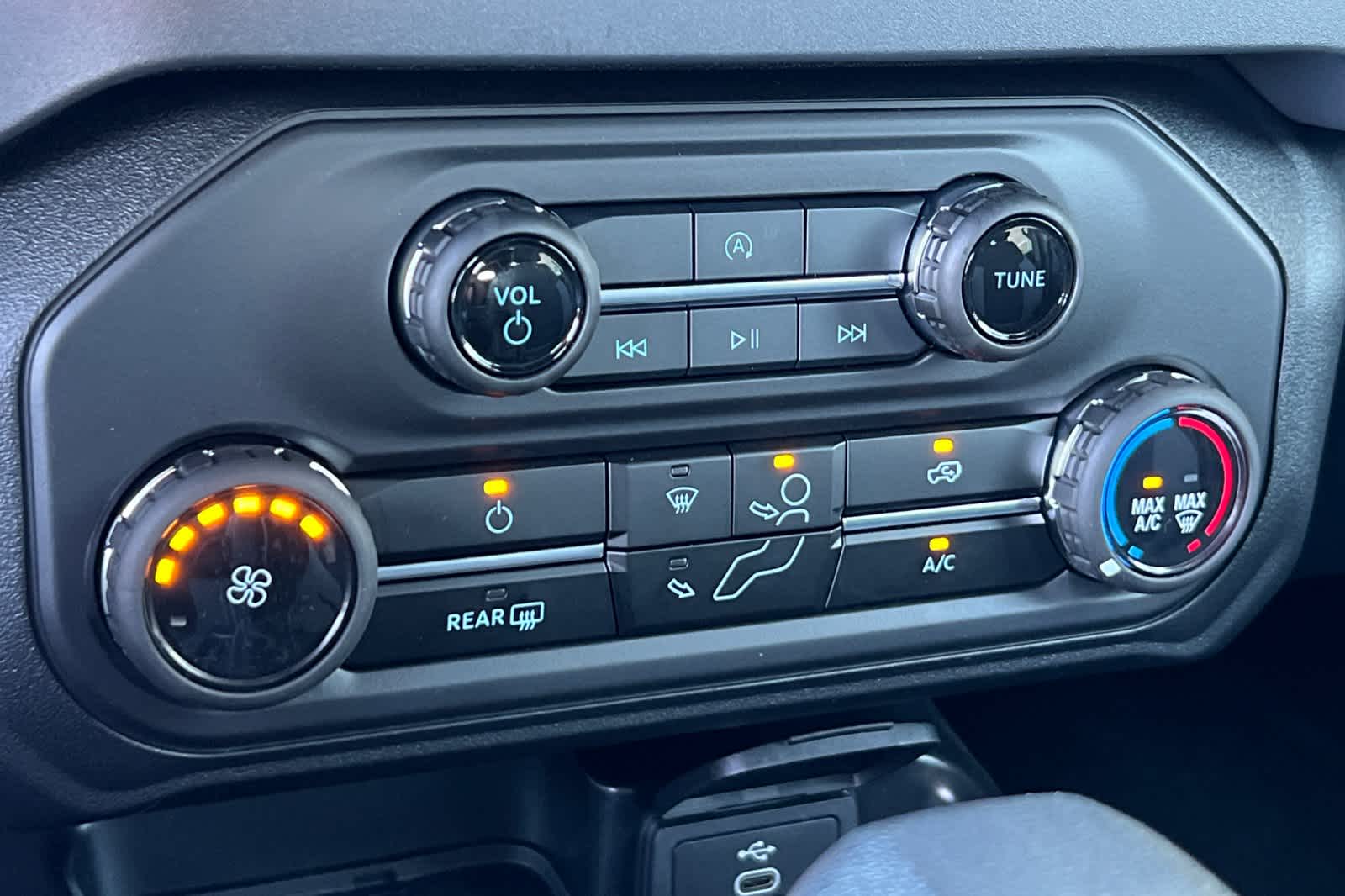 Thumbnail: 2026 Ford Bronco - 21