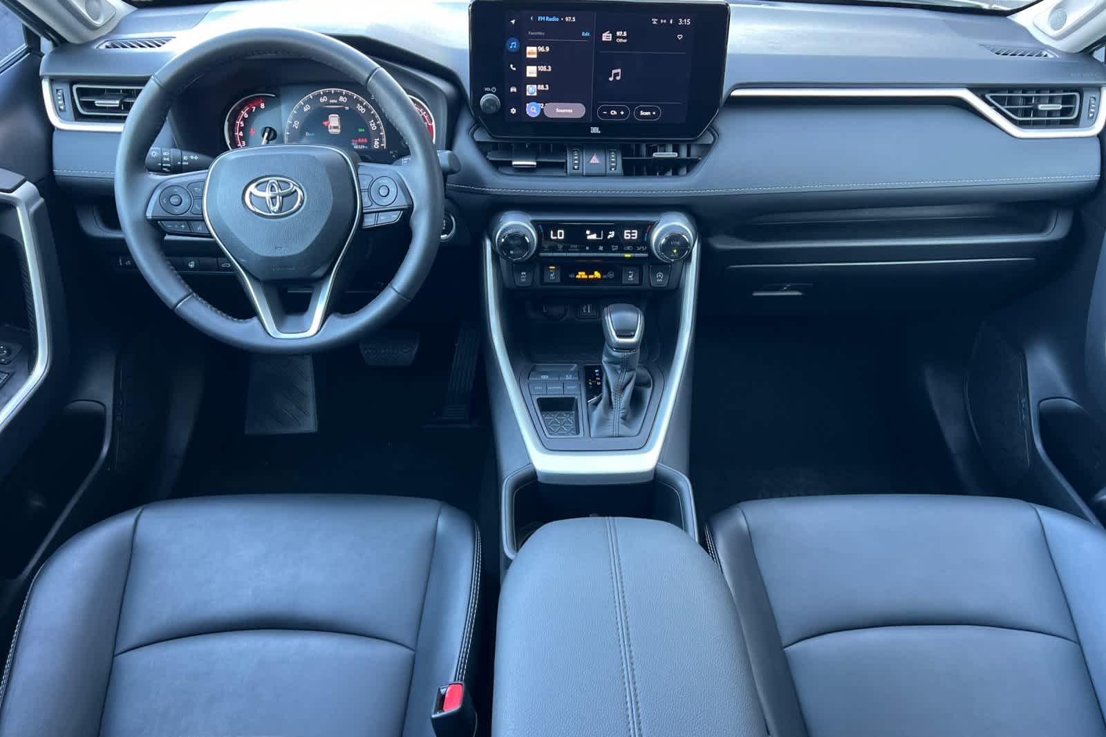 2023 Toyota RAV4 XLE Premium photo 3