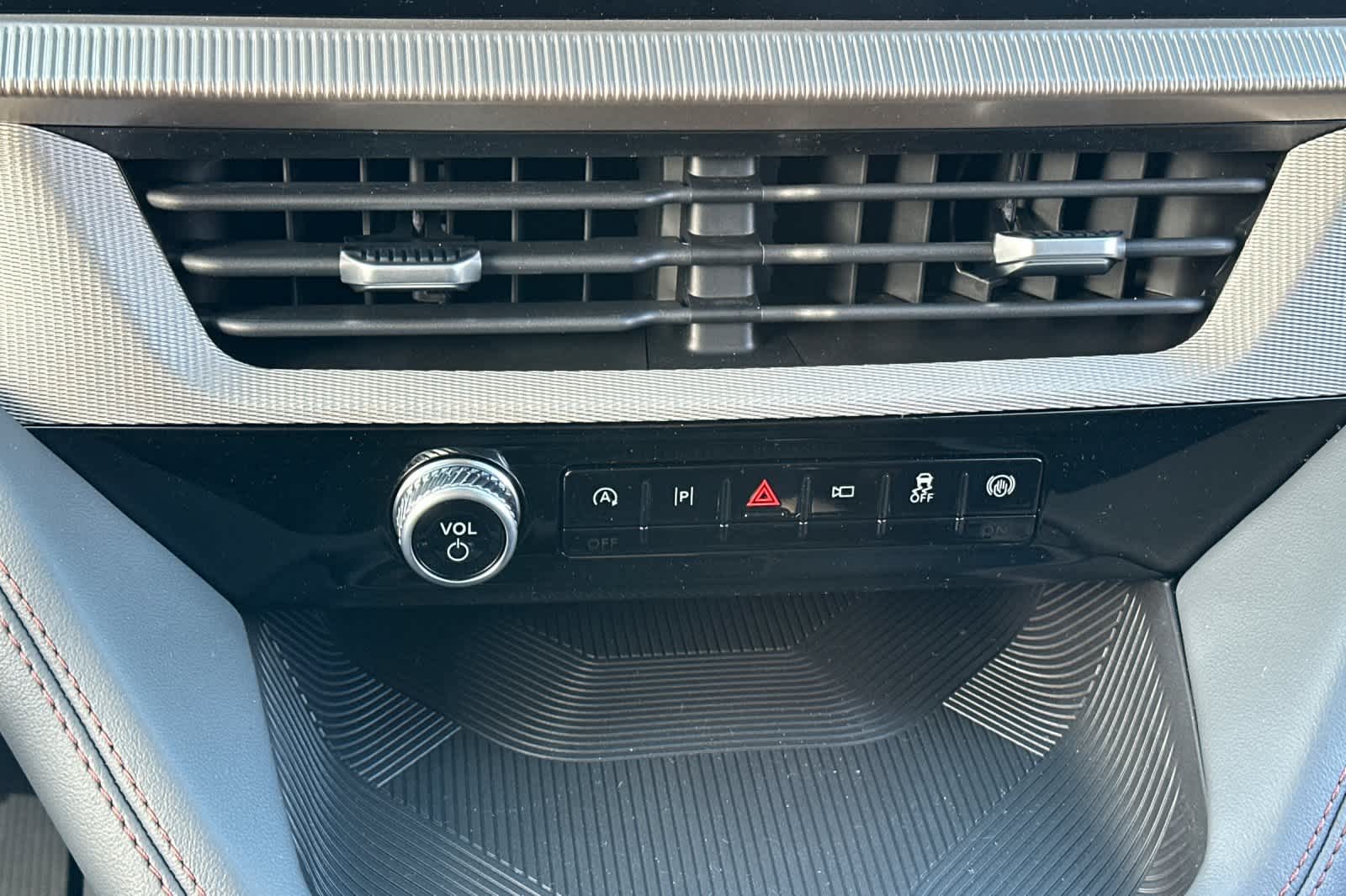 Thumbnail: 2026 Ford Explorer - 23