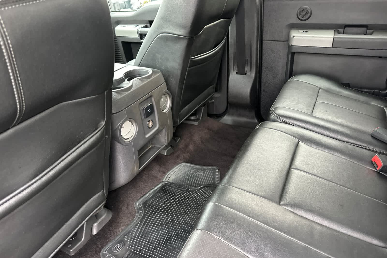 2016 Ford F-350 Lariat photo 3