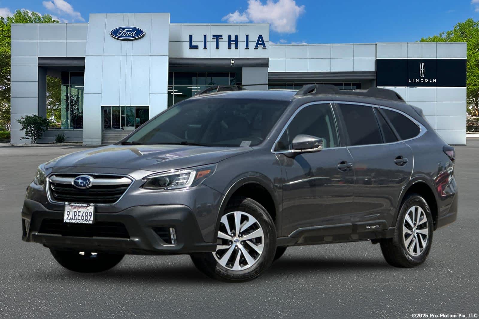 2022 Subaru Outback Premium's photo