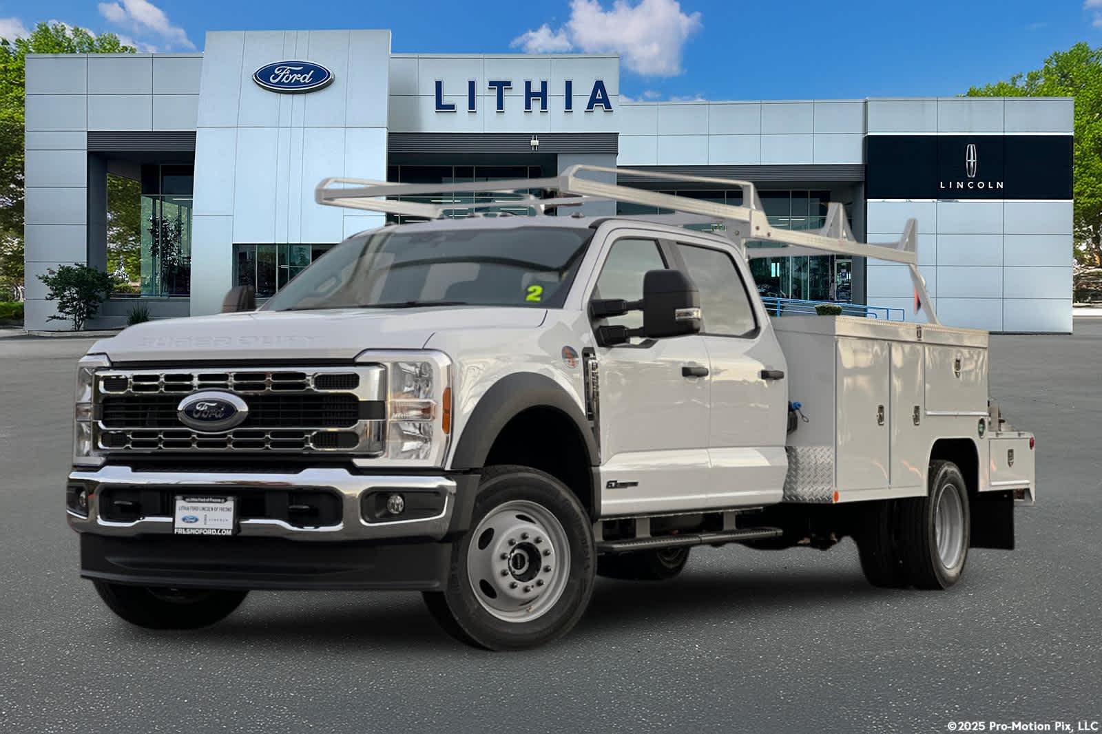 2026 Ford F-550 Super Duty Chassis Cab XL's photo