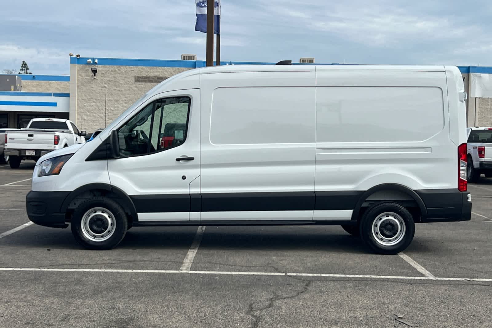 Thumbnail: 2026 Ford Transit Series - 5