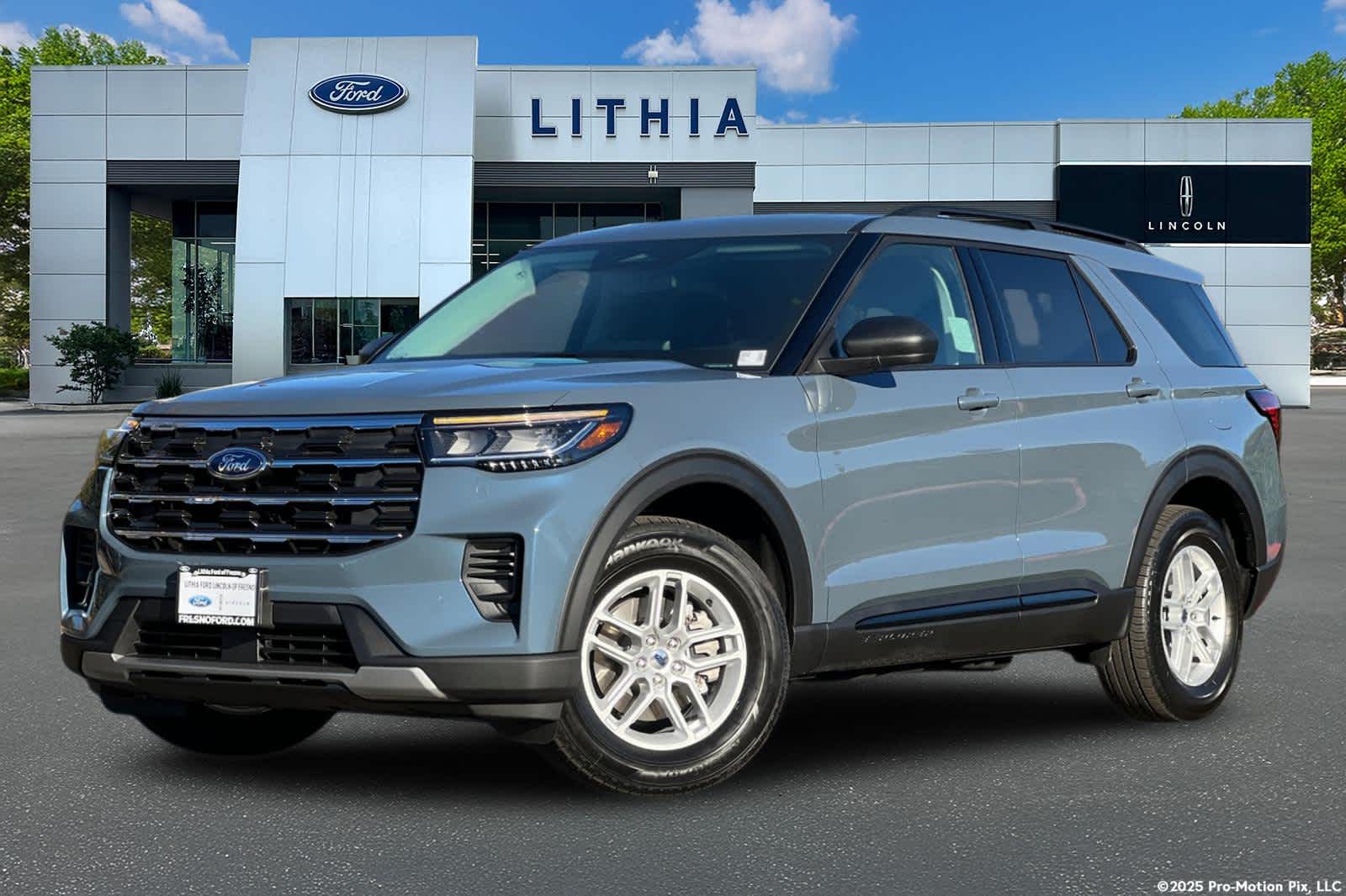 2026 Ford Explorer Active's photo