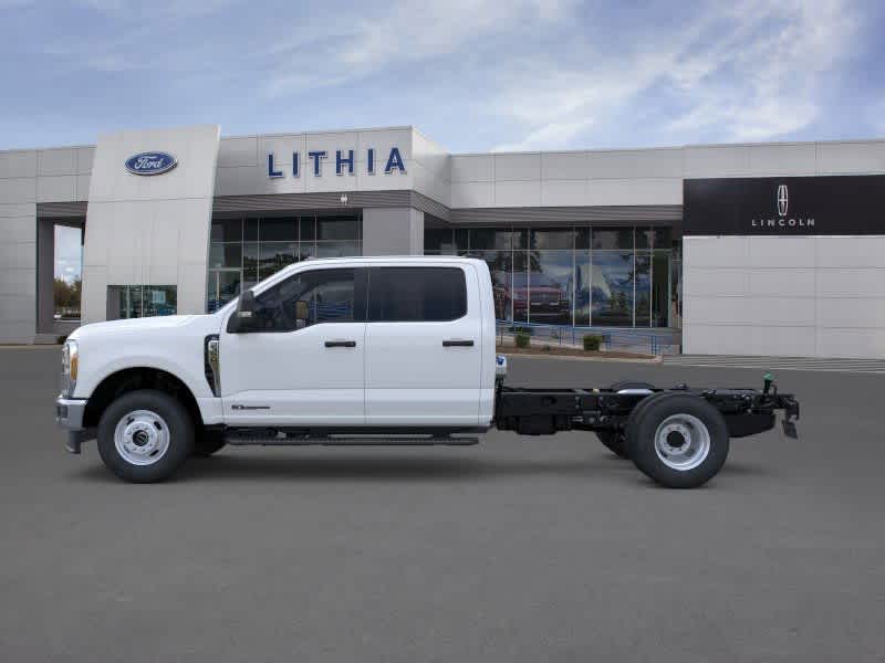 Thumbnail: 2026 Ford Econoline - 3