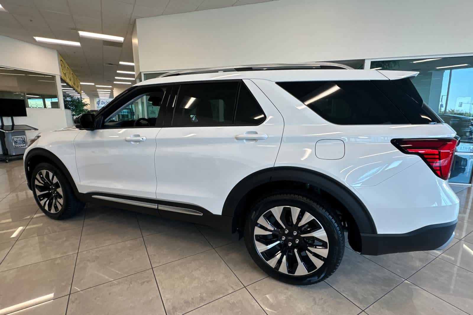 Thumbnail: 2026 Ford Explorer - 5