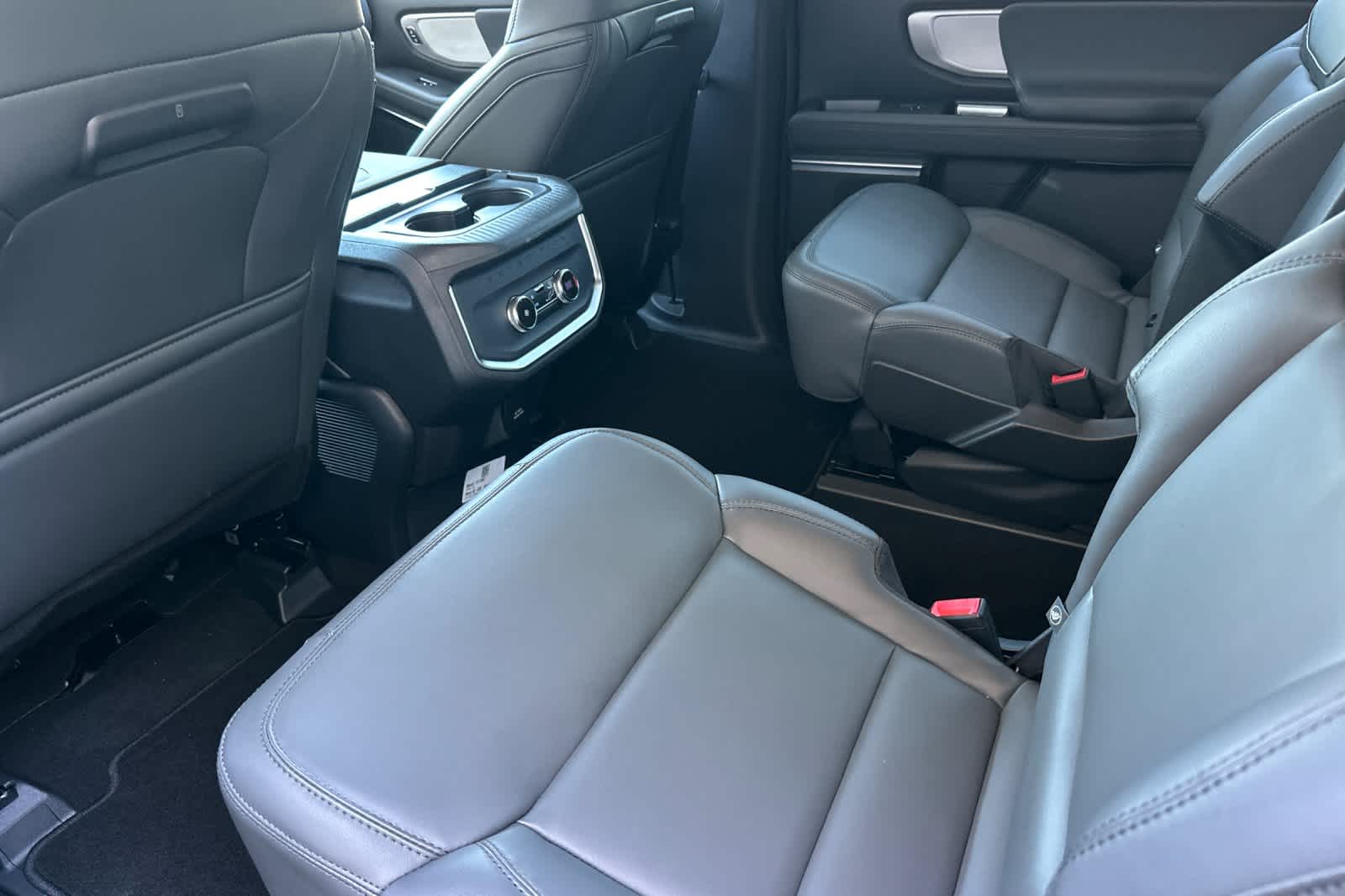 Thumbnail: 2026 Ford Expedition MAX - 4