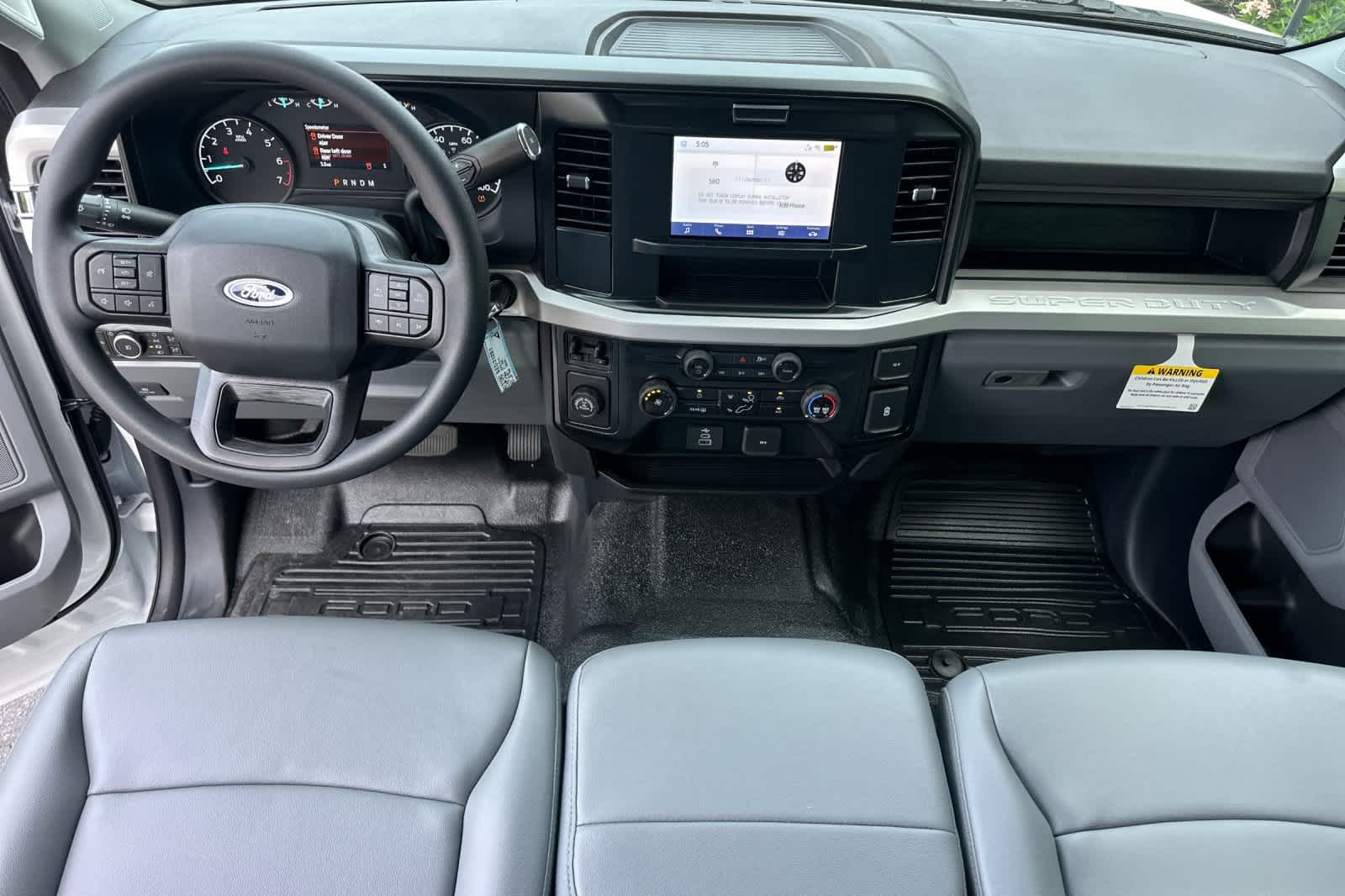 2025 Ford F-250 XL photo 3