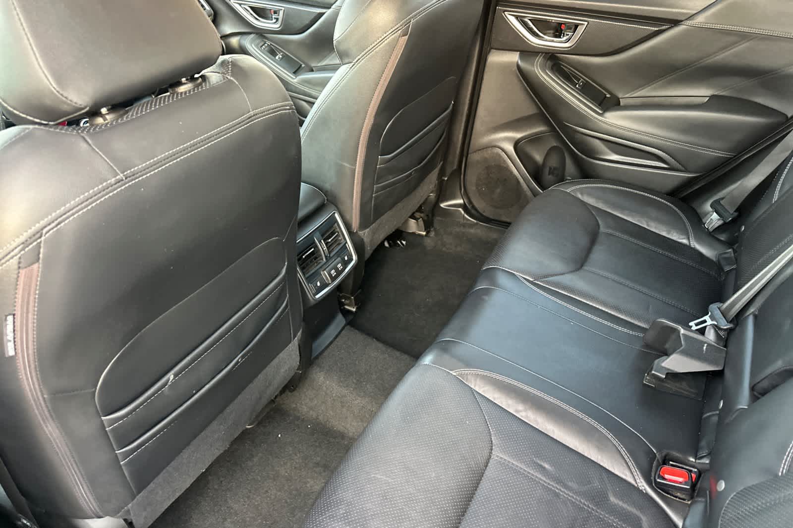 2019 Subaru Forester Touring photo 3