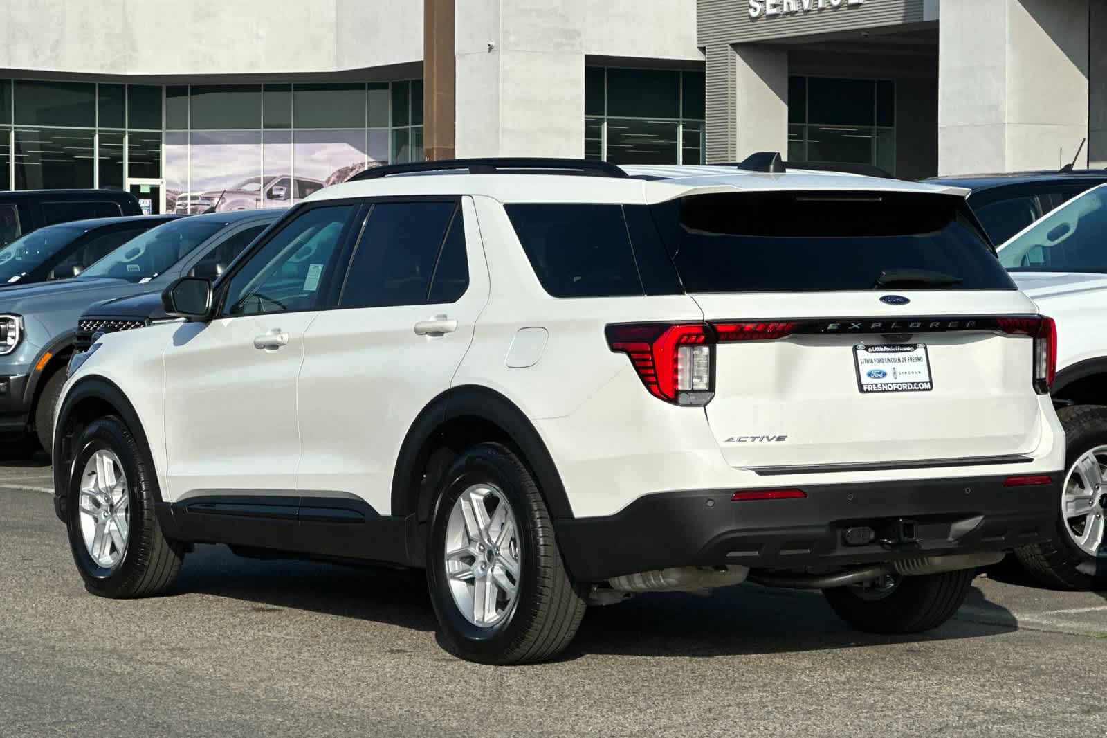 Thumbnail: 2026 Ford Explorer - 6