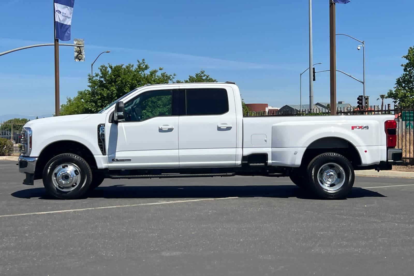 Thumbnail: 2026 Ford Econoline - 5