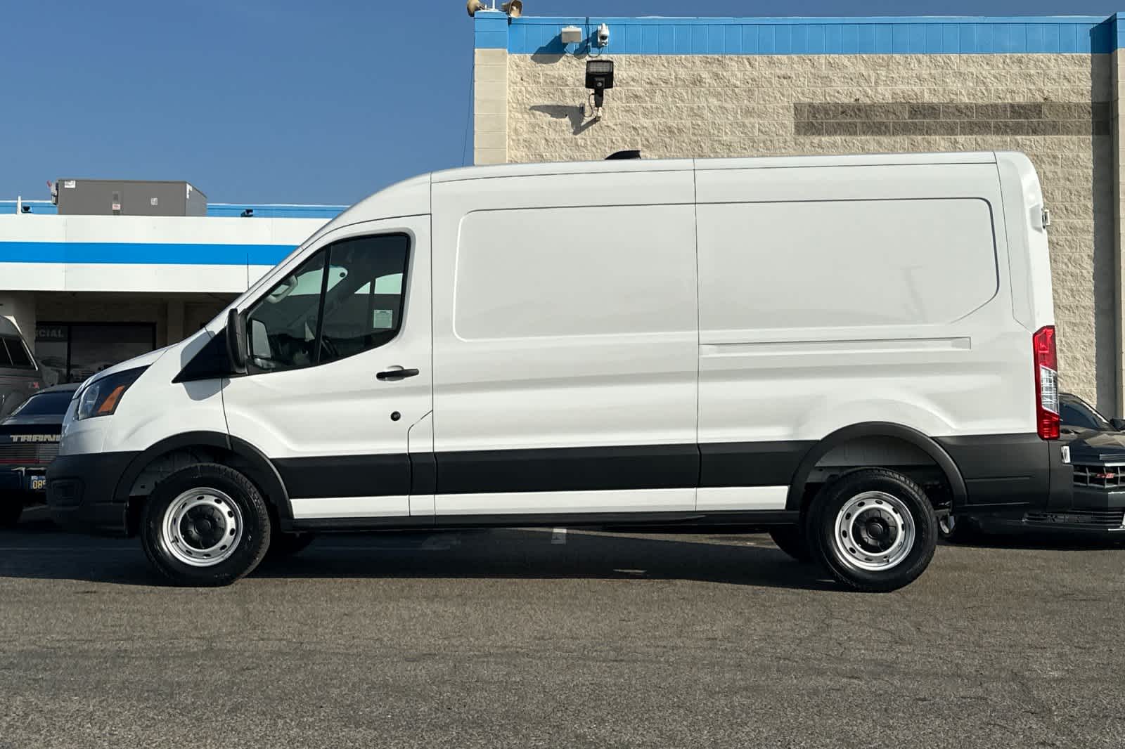 Thumbnail: 2026 Ford Transit Series - 4