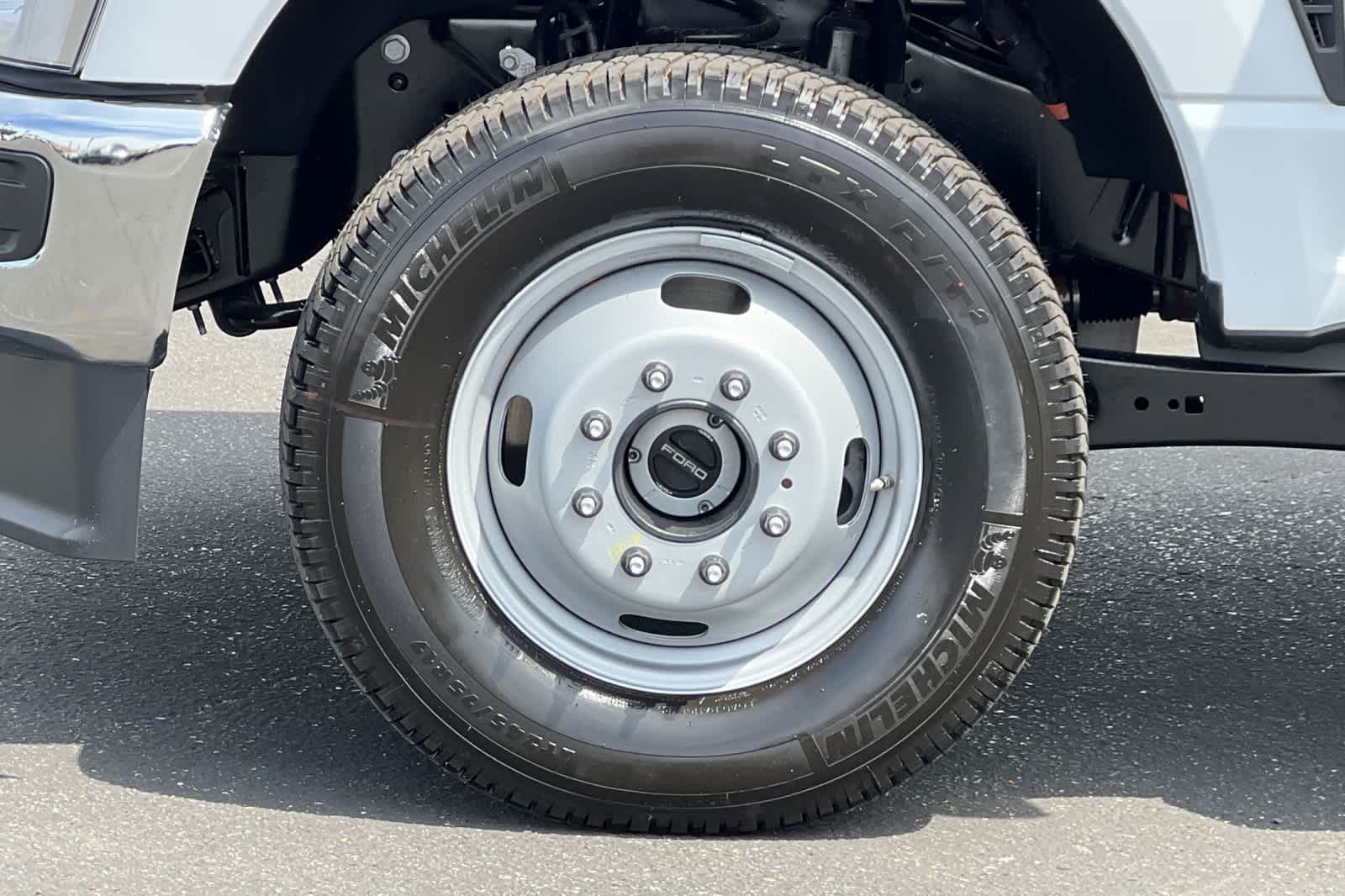 Thumbnail: 2026 Ford Econoline - 24