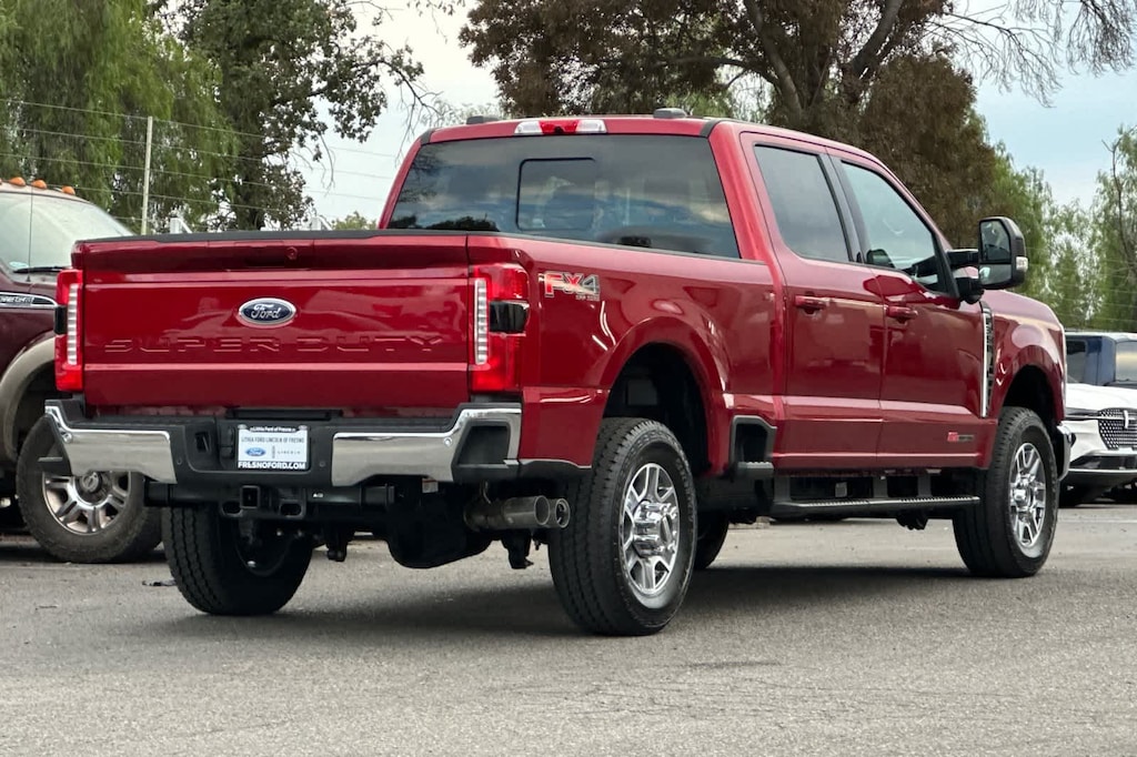 New 2026 Ford Super Duty F-350 SRW Lariat Truck