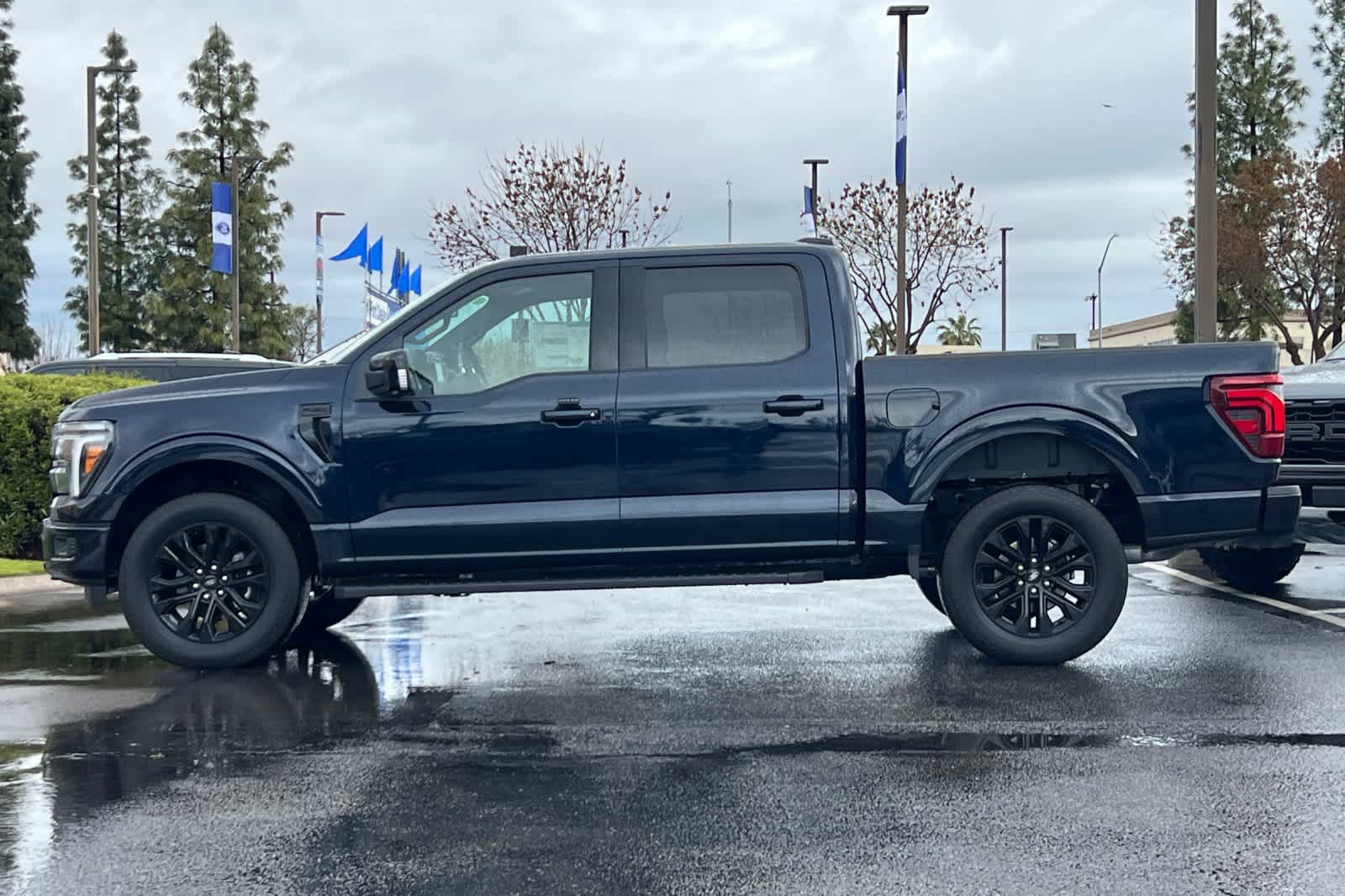 2025 Ford F-150 Lariat 6