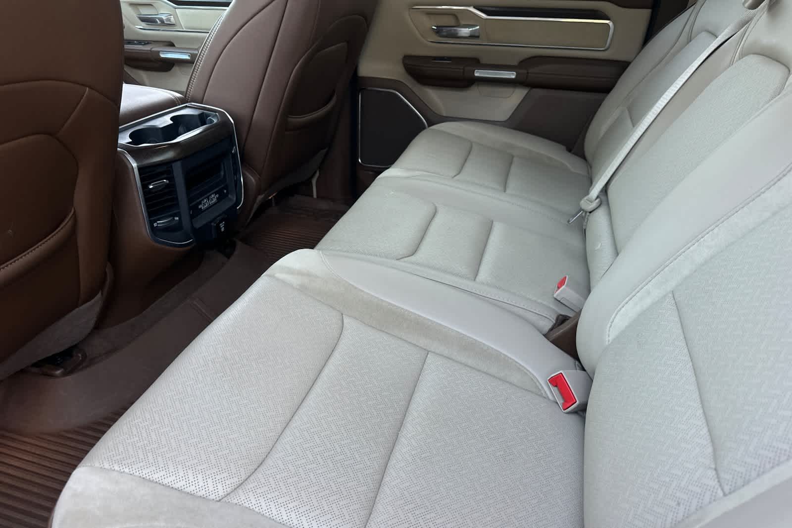 2021 Ram 1500 Laramie photo 4