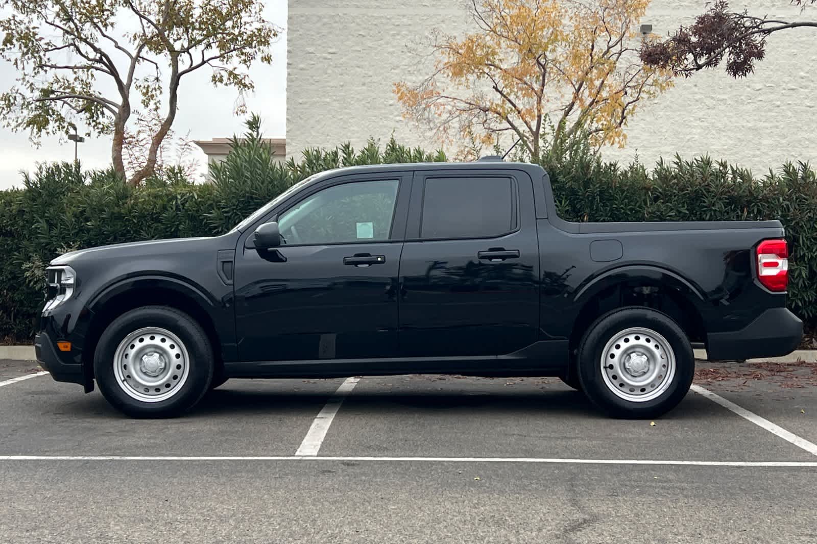 Thumbnail: 2025 Ford Maverick - 5