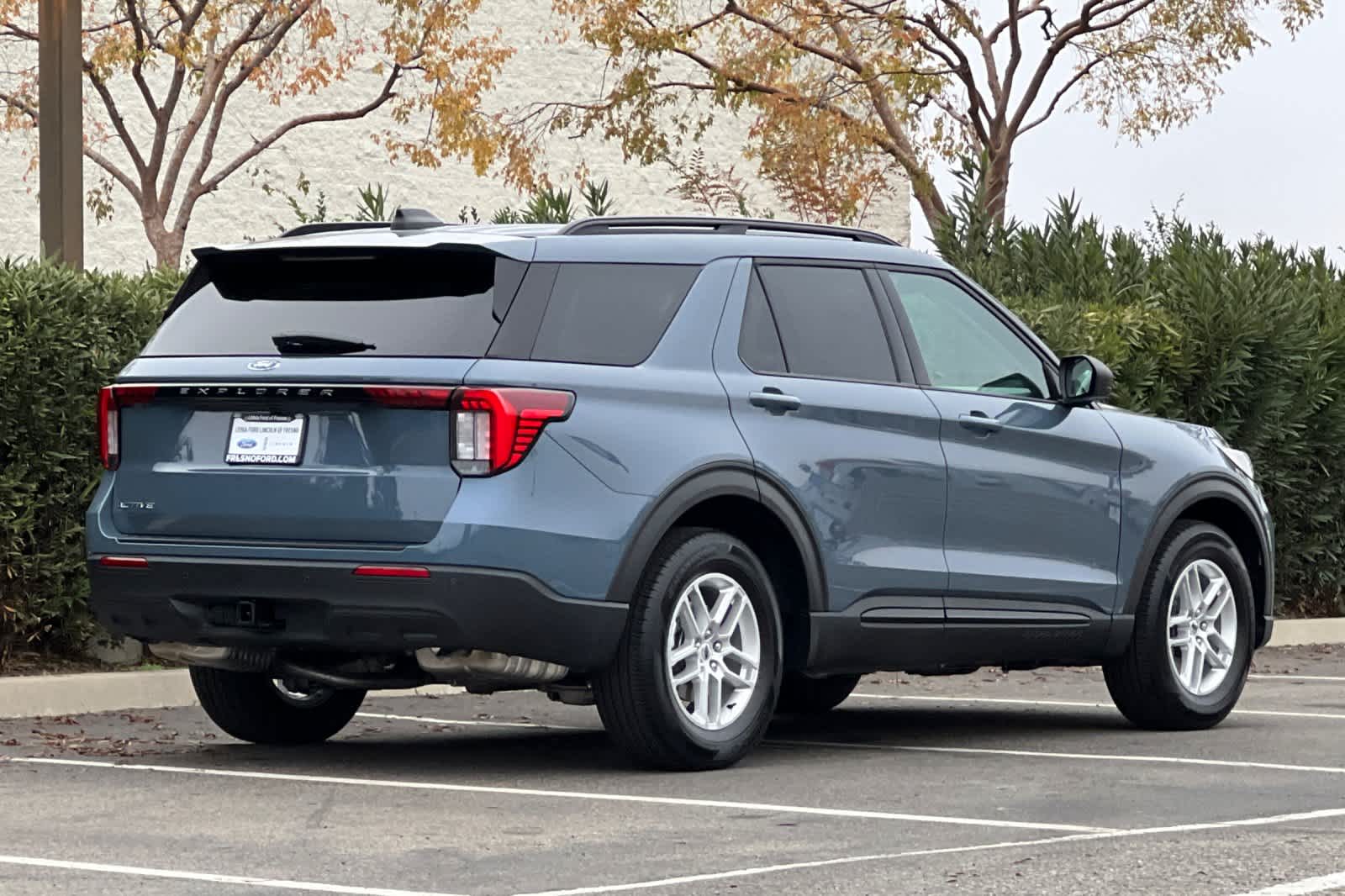 Thumbnail: 2026 Ford Explorer - 2