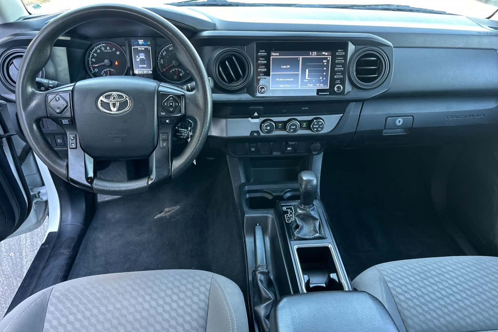 2022 Toyota Tacoma SR photo 3