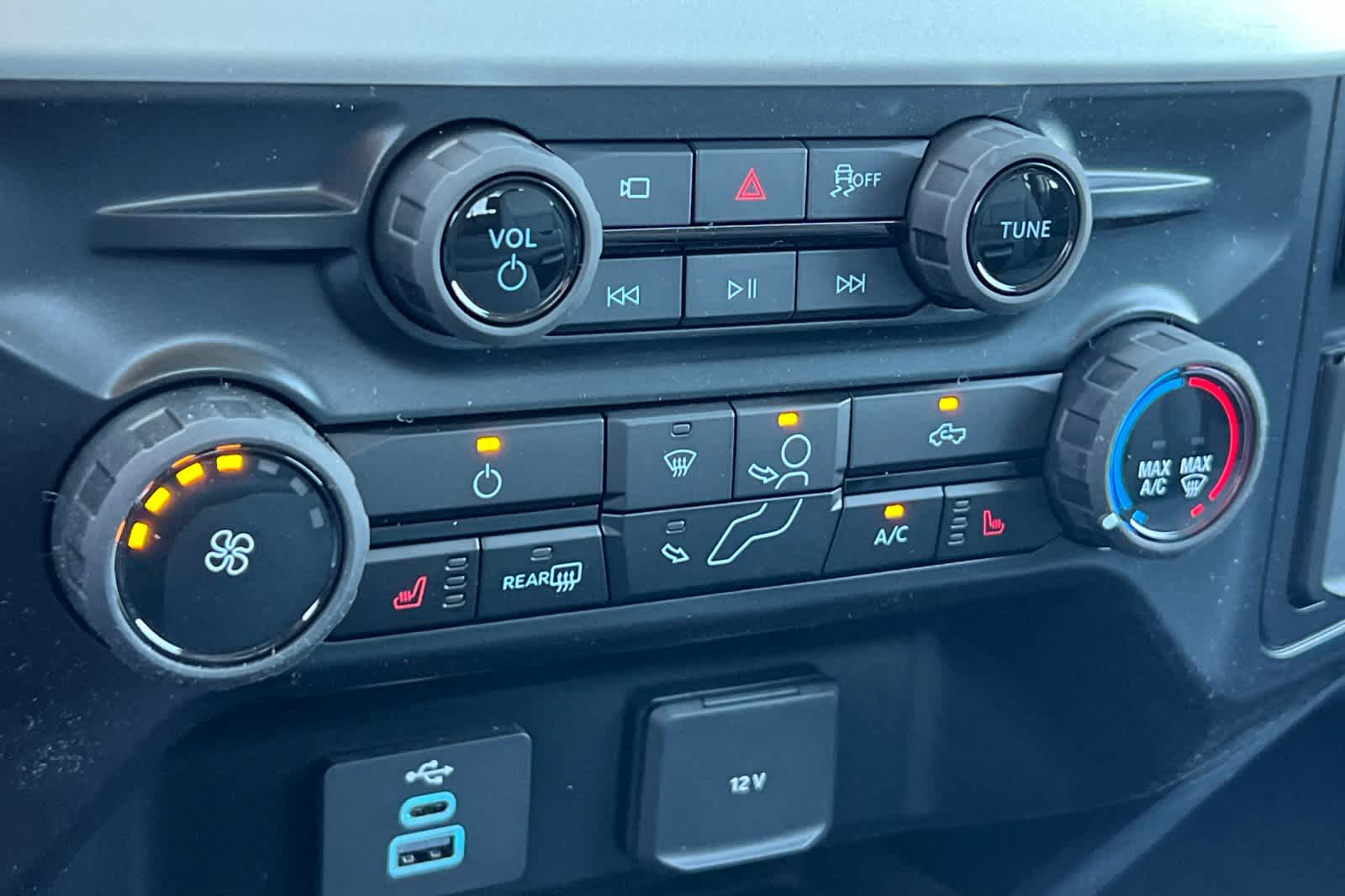 Thumbnail: 2026 Ford Econoline - 21