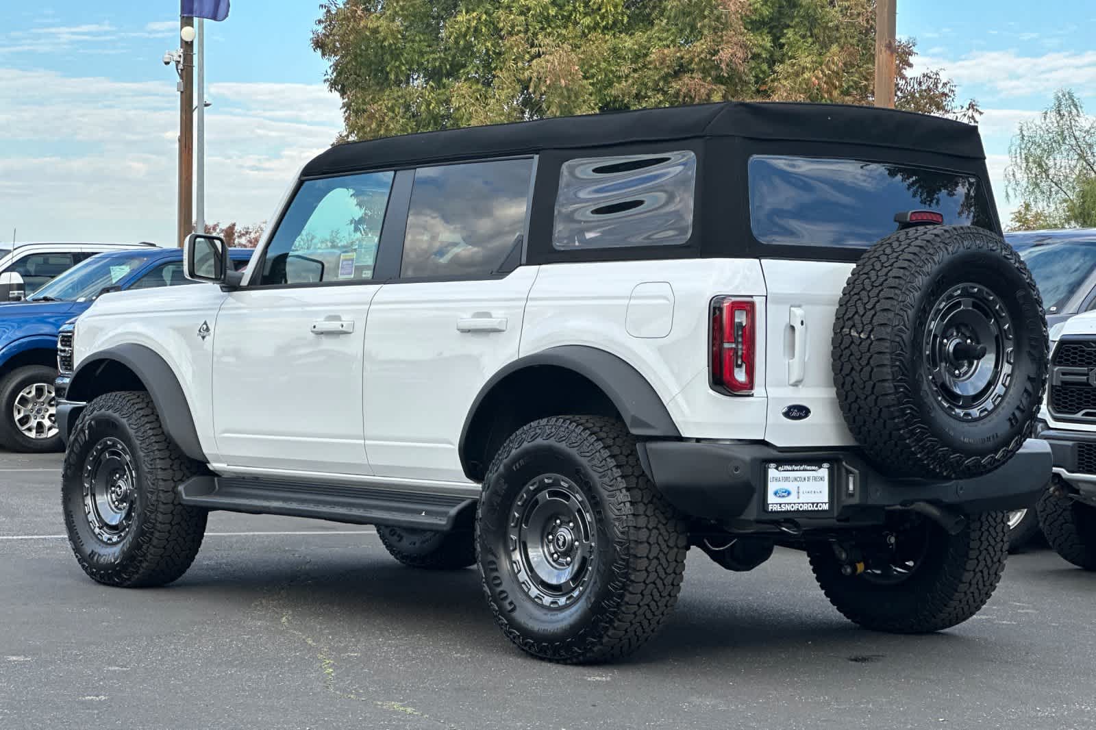 Thumbnail: 2025 Ford Bronco - 6