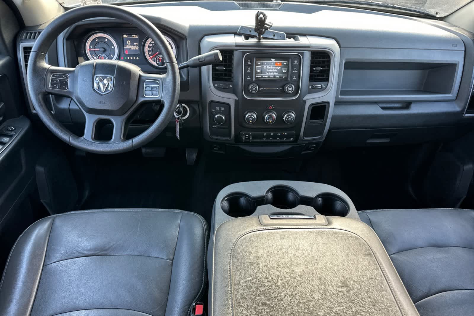 2014 Ram 2500 ST photo 3