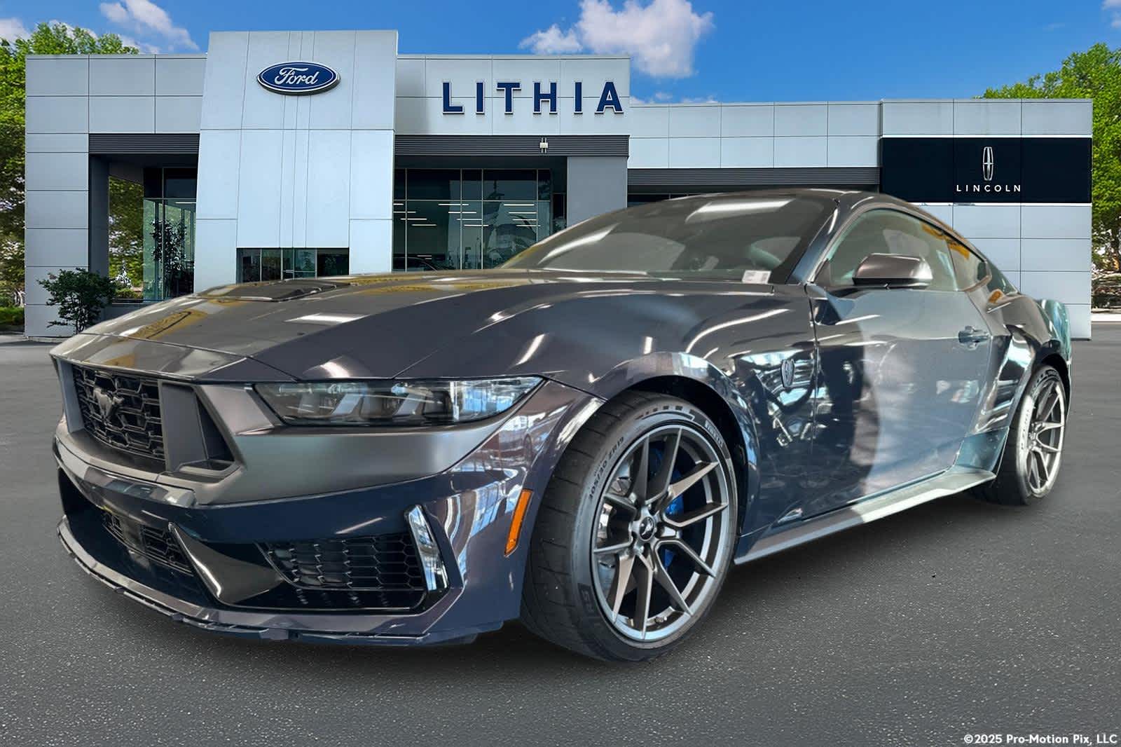 2025 Ford Mustang Dark Horse's photo