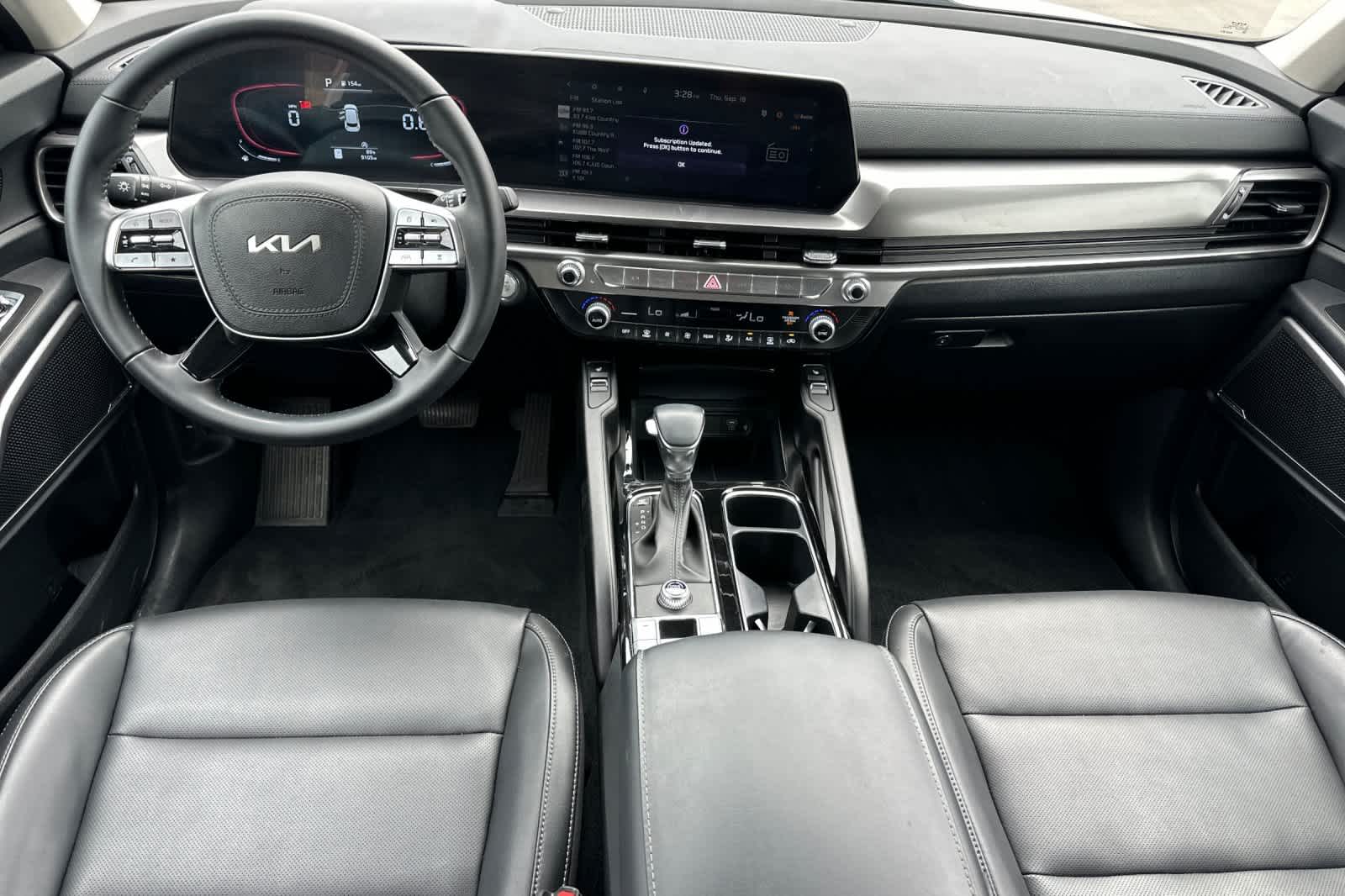 2025 Kia Telluride S photo 3