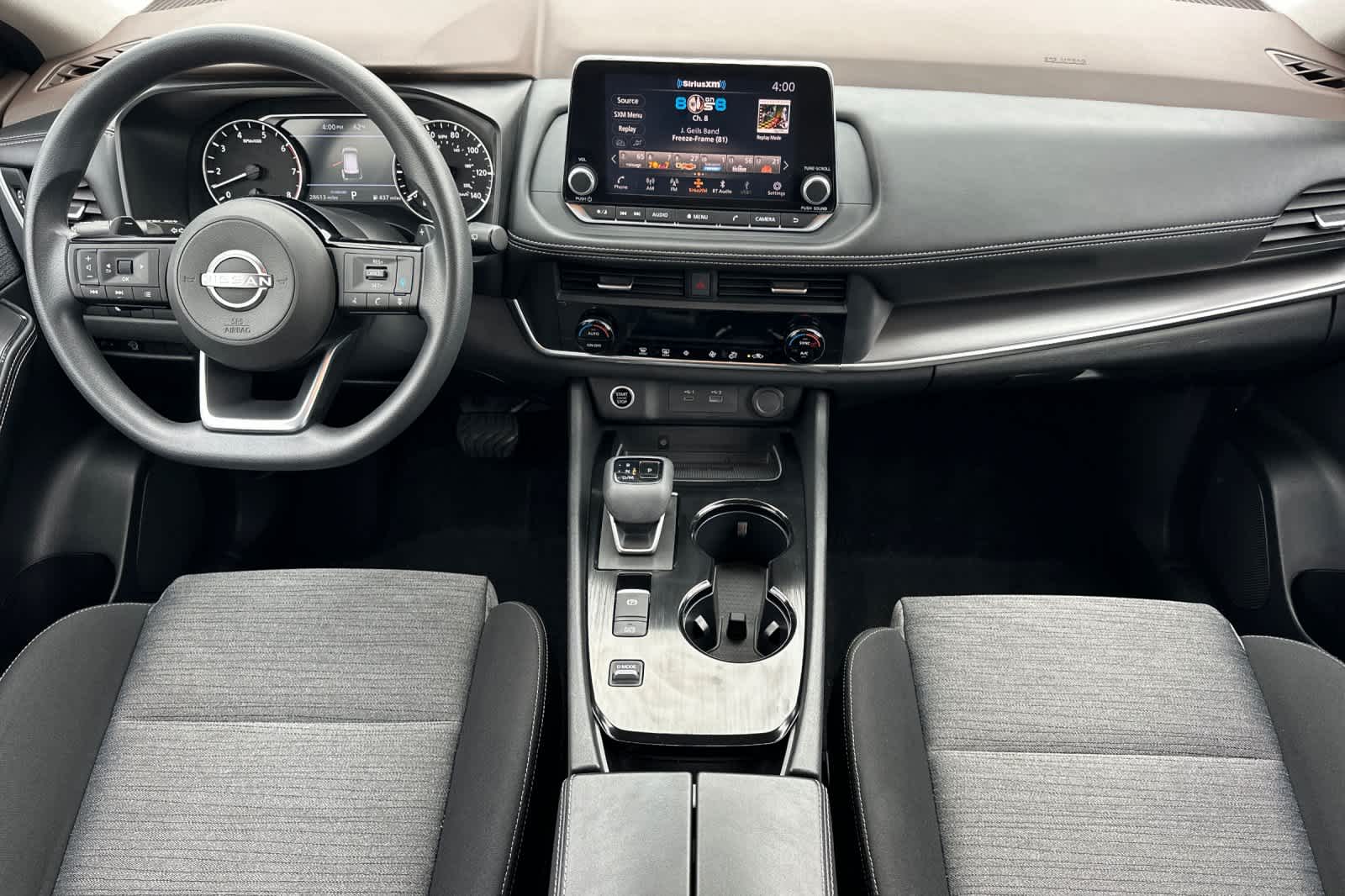 2023 Nissan Rogue SV photo 3