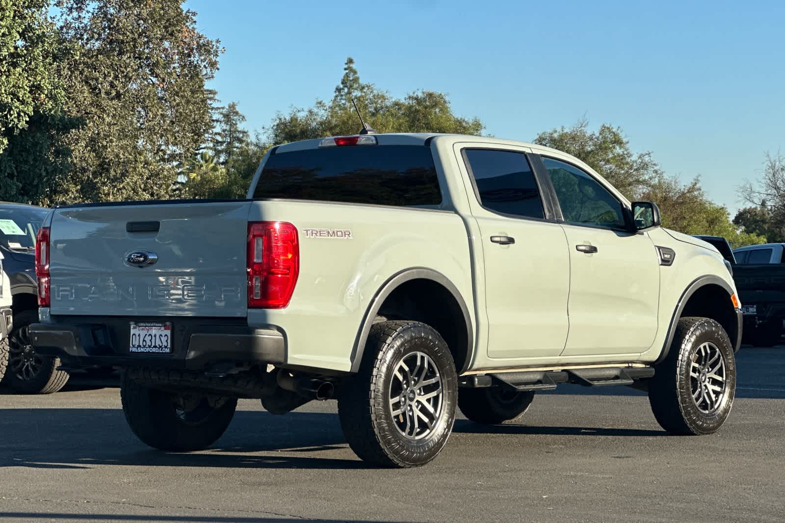 2023 Ford Ranger XLT Lariat photo 2