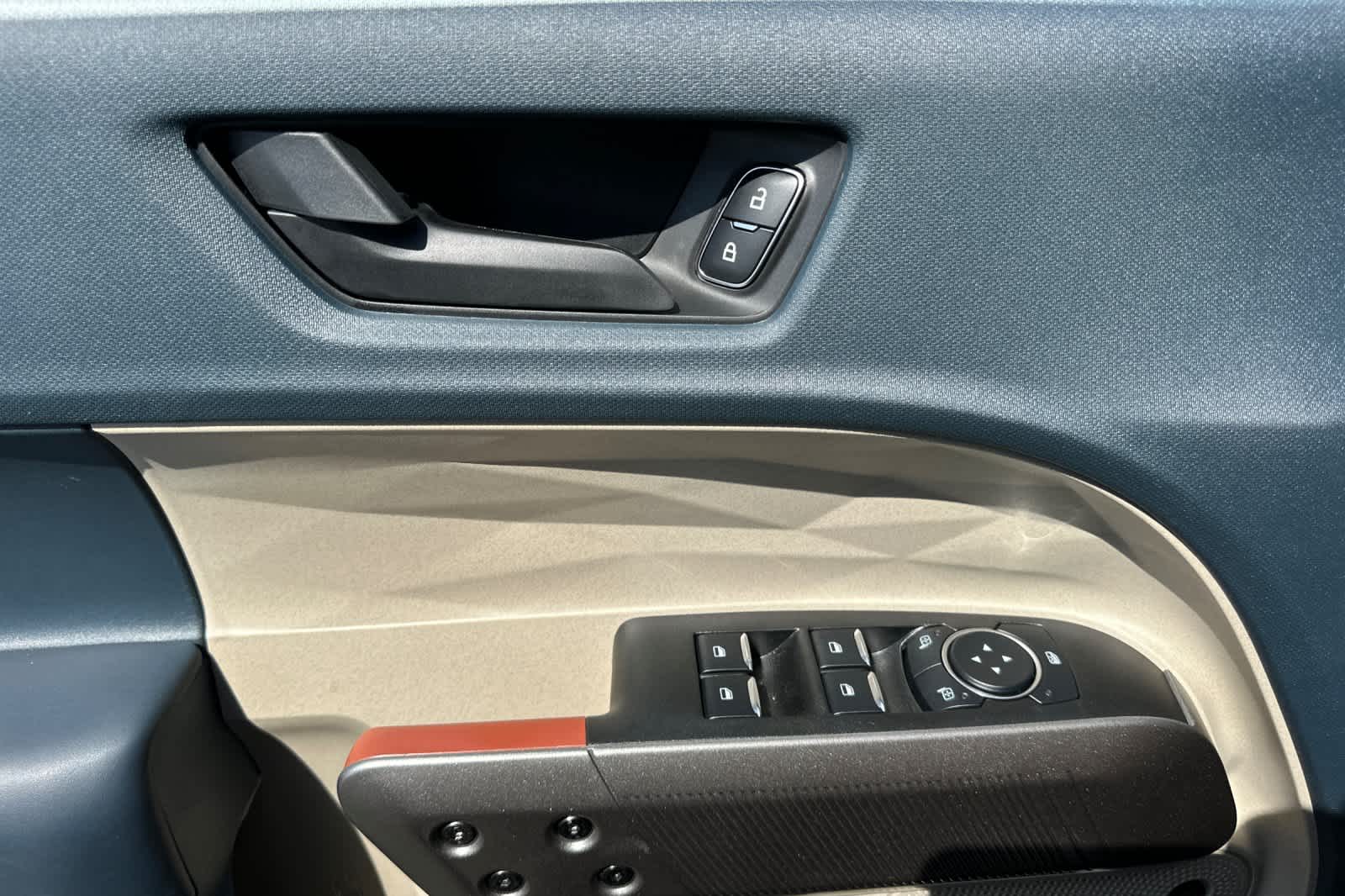 Thumbnail: 2025 Ford Maverick - 13