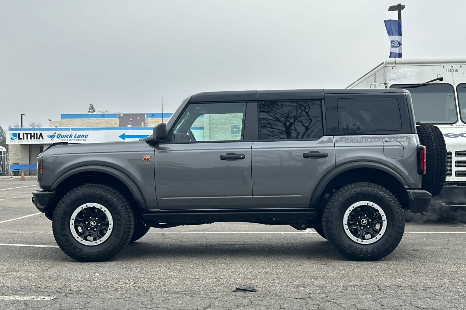 Thumbnail: 2025 Ford Bronco - 5