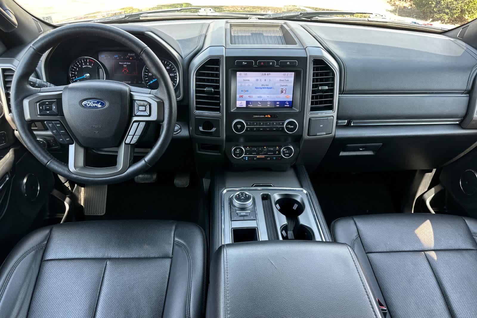 2020 Ford Expedition XLT photo 3