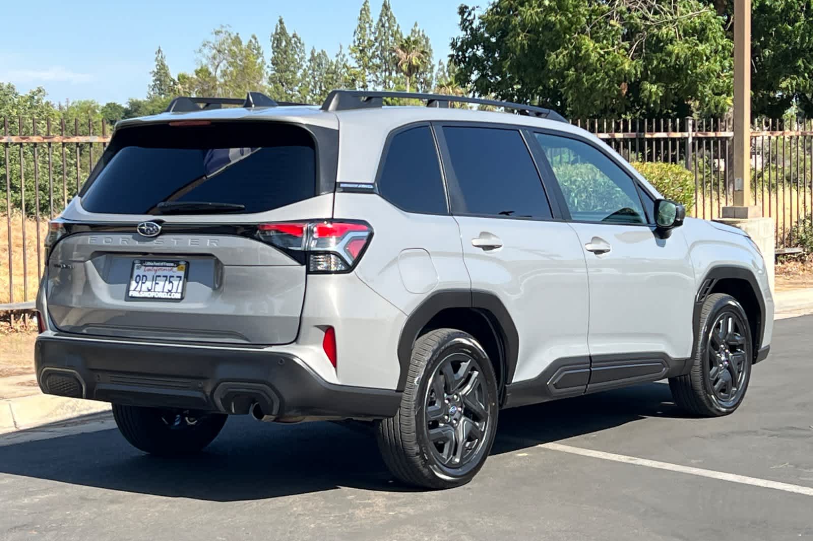 2025 Subaru Forester Limited photo 2