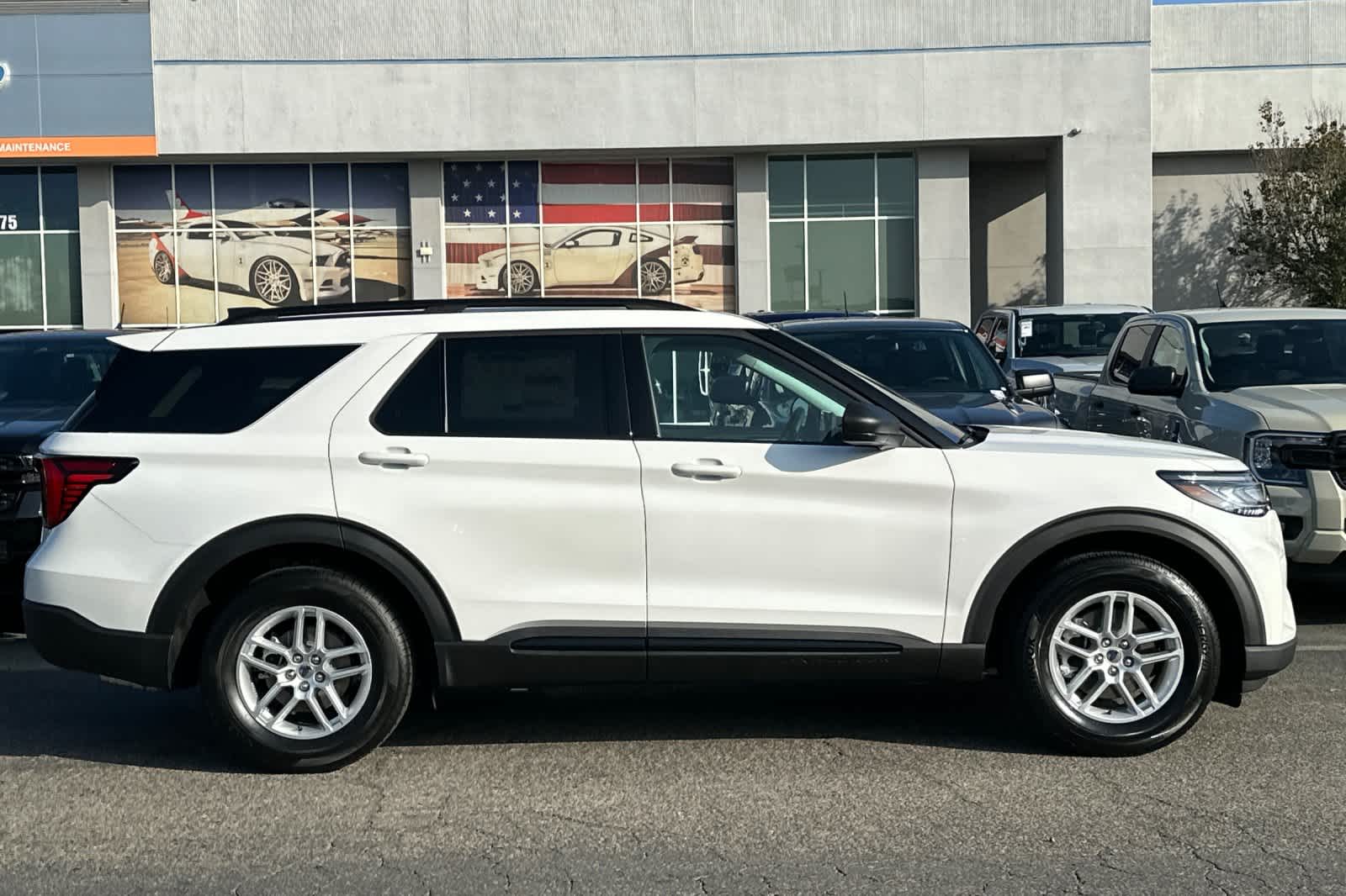 Thumbnail: 2026 Ford Explorer - 8