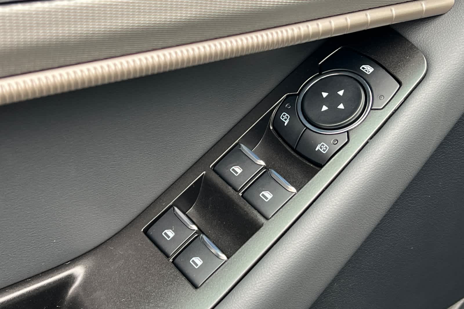 Thumbnail: 2026 Ford Explorer - 14