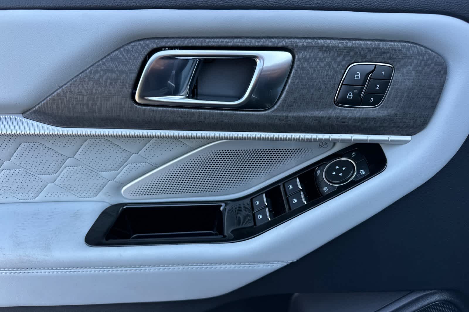 Thumbnail: 2025 Ford Explorer - 13